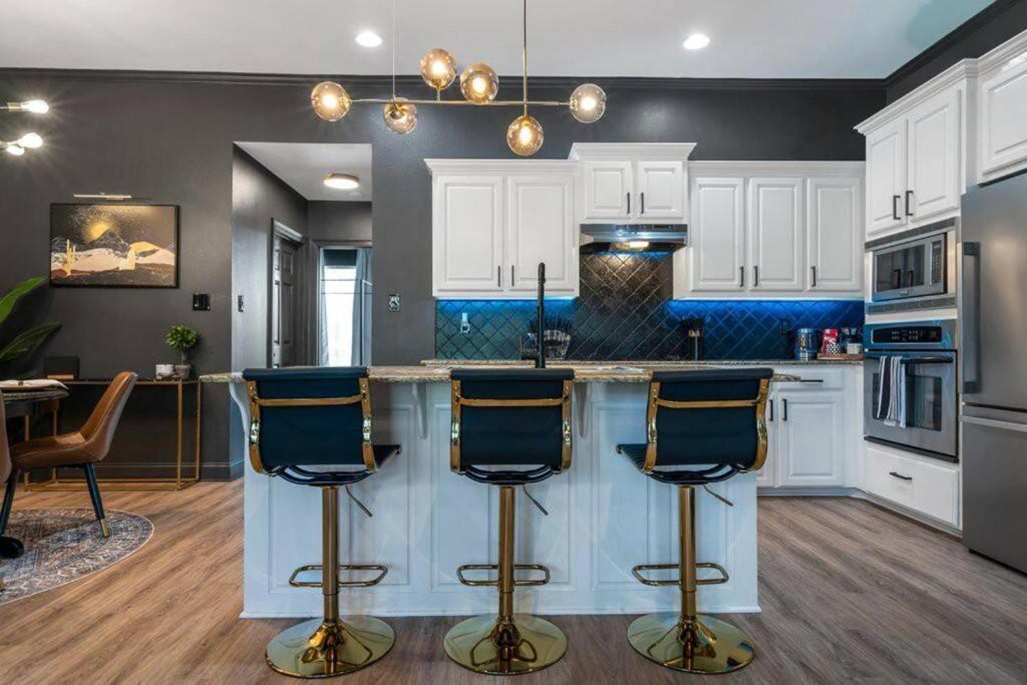 Stylish & Romantic Home, Long-Term Friendly, King Baton Rouge Exteriör bild